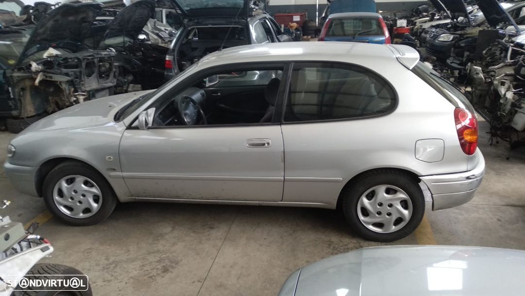 Quadrante Toyota Corolla E11 2.0 D-4D de 2001 - 1