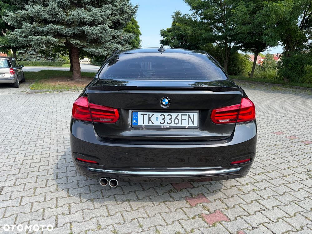 BMW Seria 3 320d xDrive Luxury Line - 7