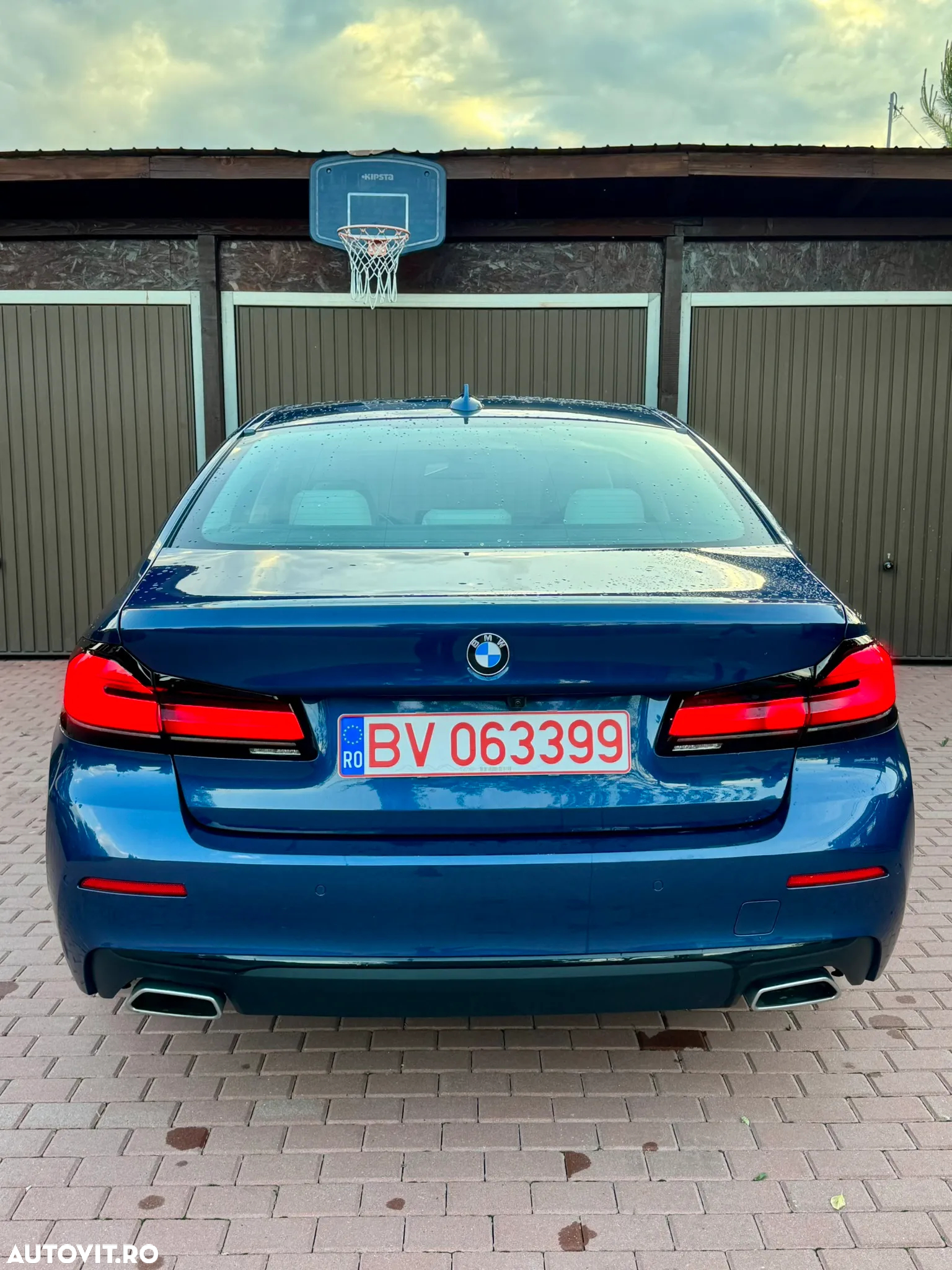 BMW Seria 5 520i AT MHEV - 12