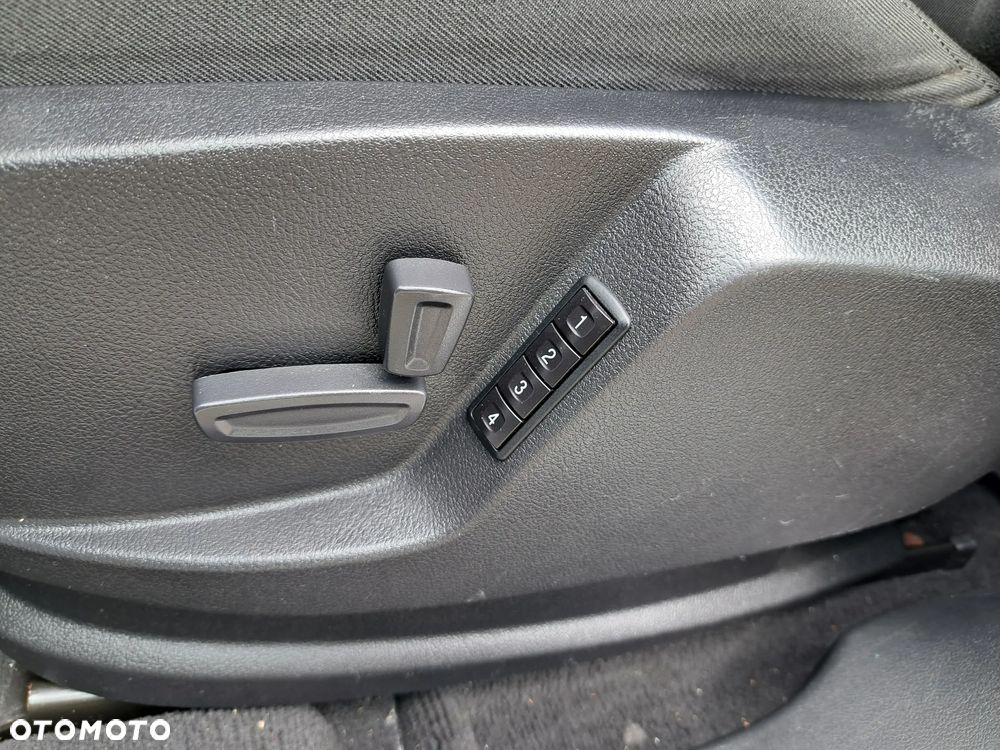 Ford Galaxy 2.0 TDCi Titanium - 35