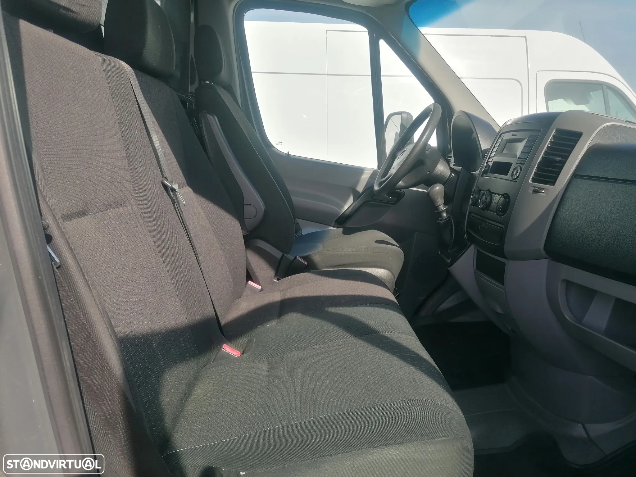 Mercedes-Benz Sprinter - 7