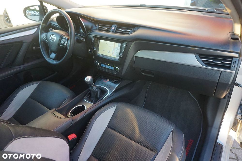 Toyota Avensis 2.0 D-4D Premium - 6