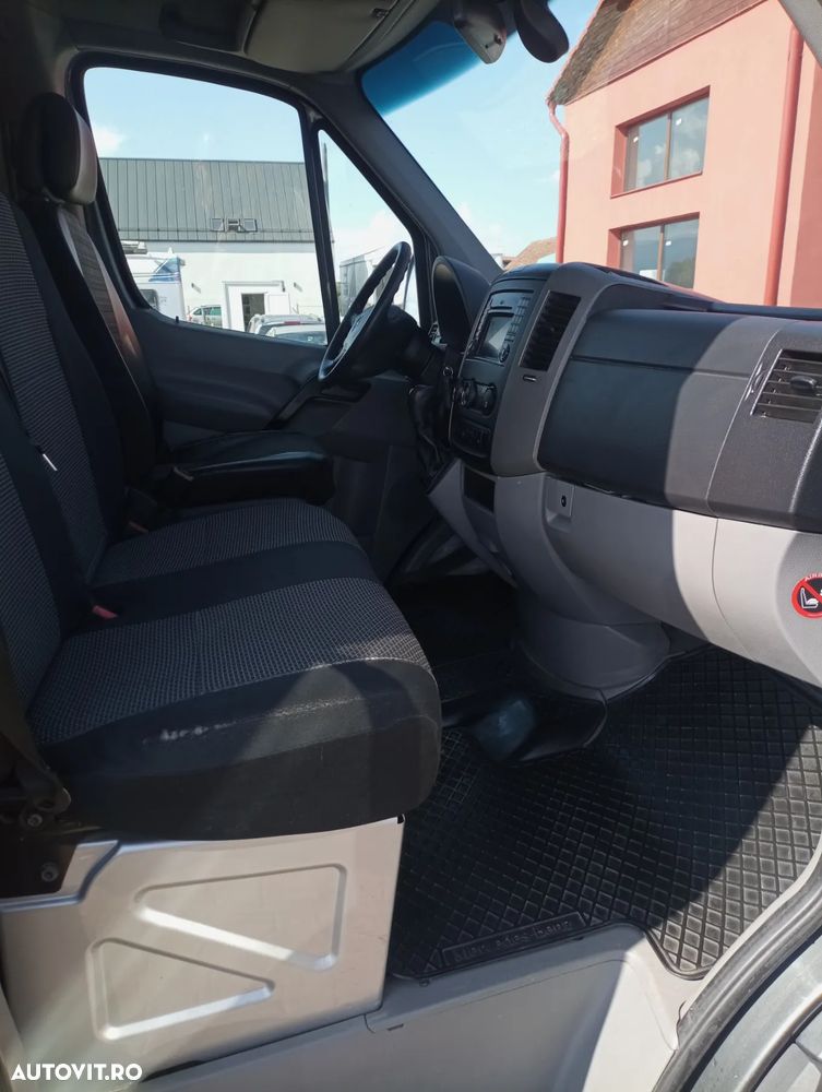 Mercedes-Benz SPRINTER - 10
