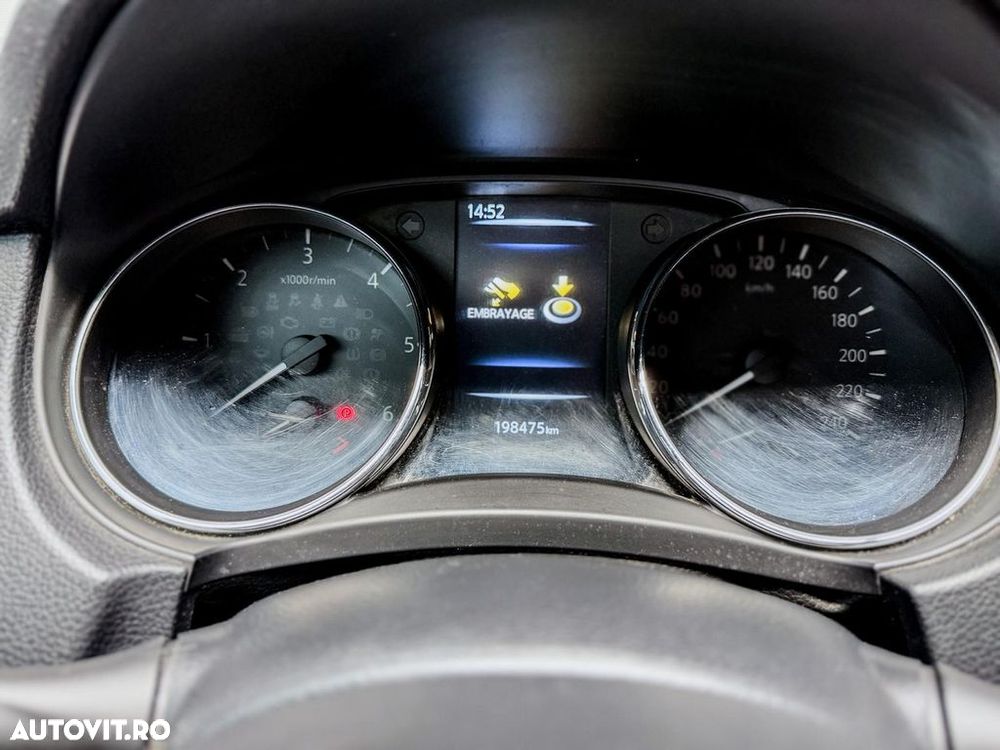 Nissan Qashqai 1.6 DCI TEKNA - 21