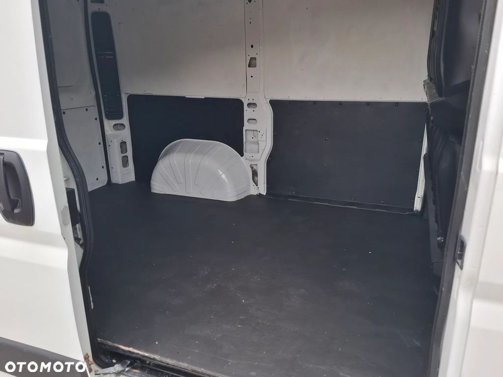 Peugeot Boxer L1H1 - 12