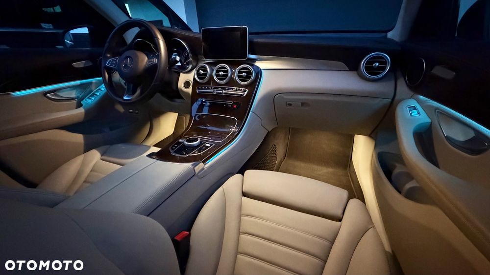 Mercedes-Benz GLC - 40