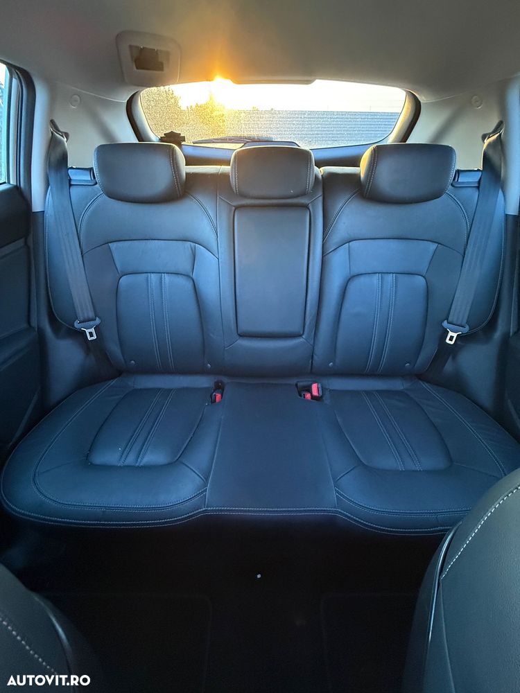 Kia Sportage - 4