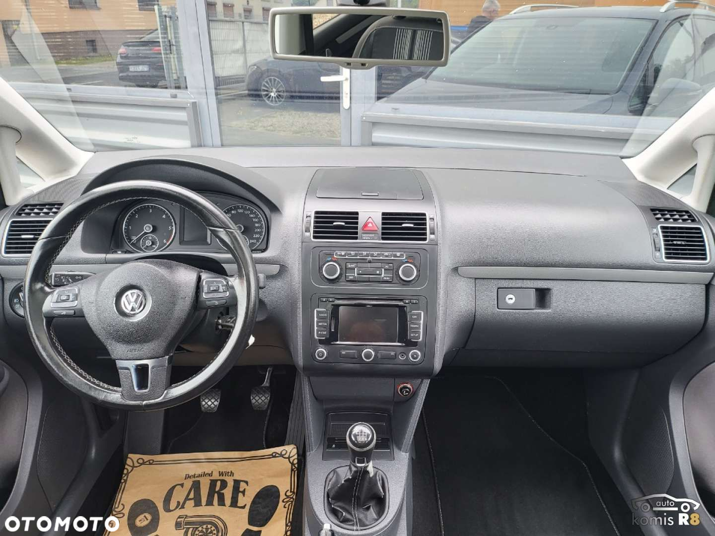 Volkswagen Touran - 19