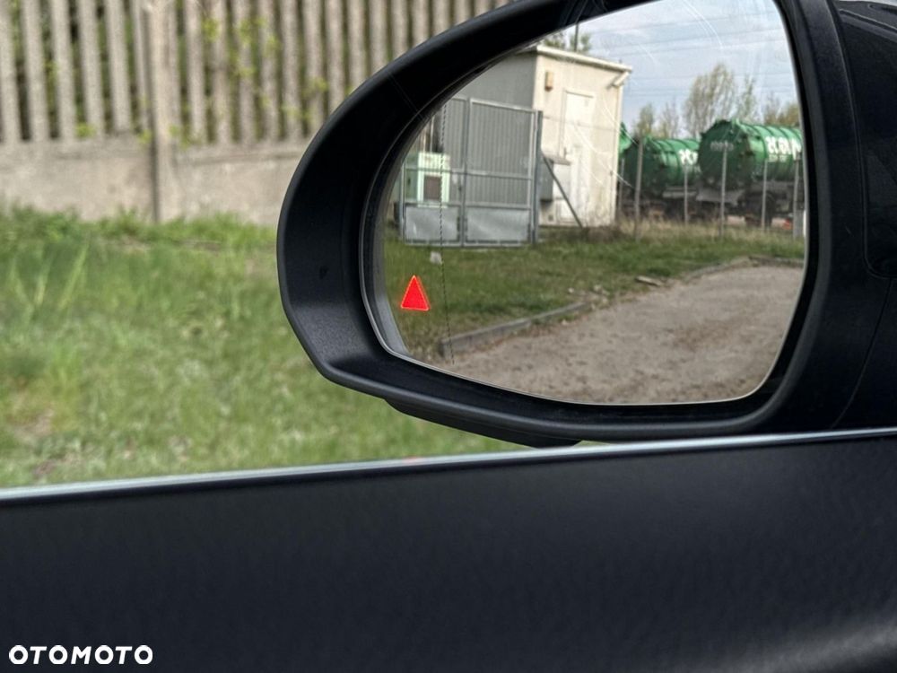 Mercedes-Benz GLC - 28