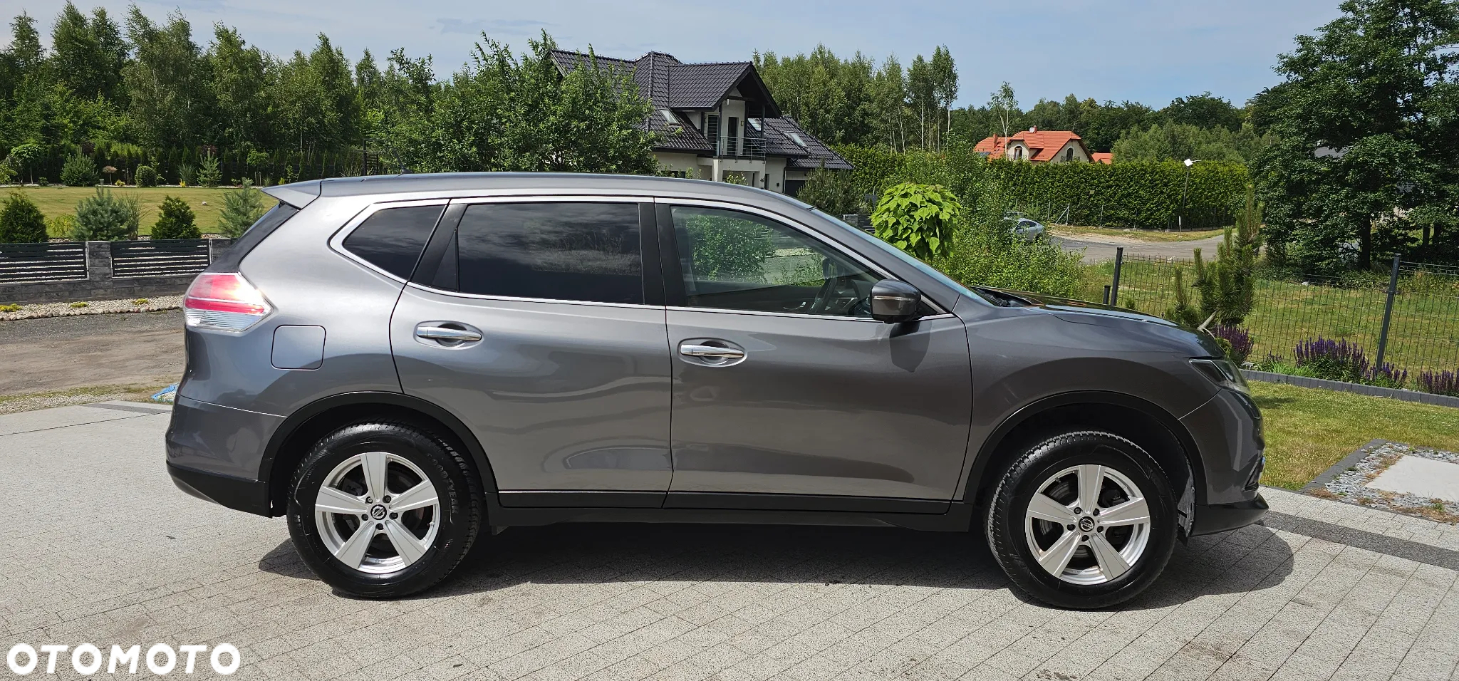 Nissan X-Trail 1.6 DCi N-Connecta 4WD 7os - 26