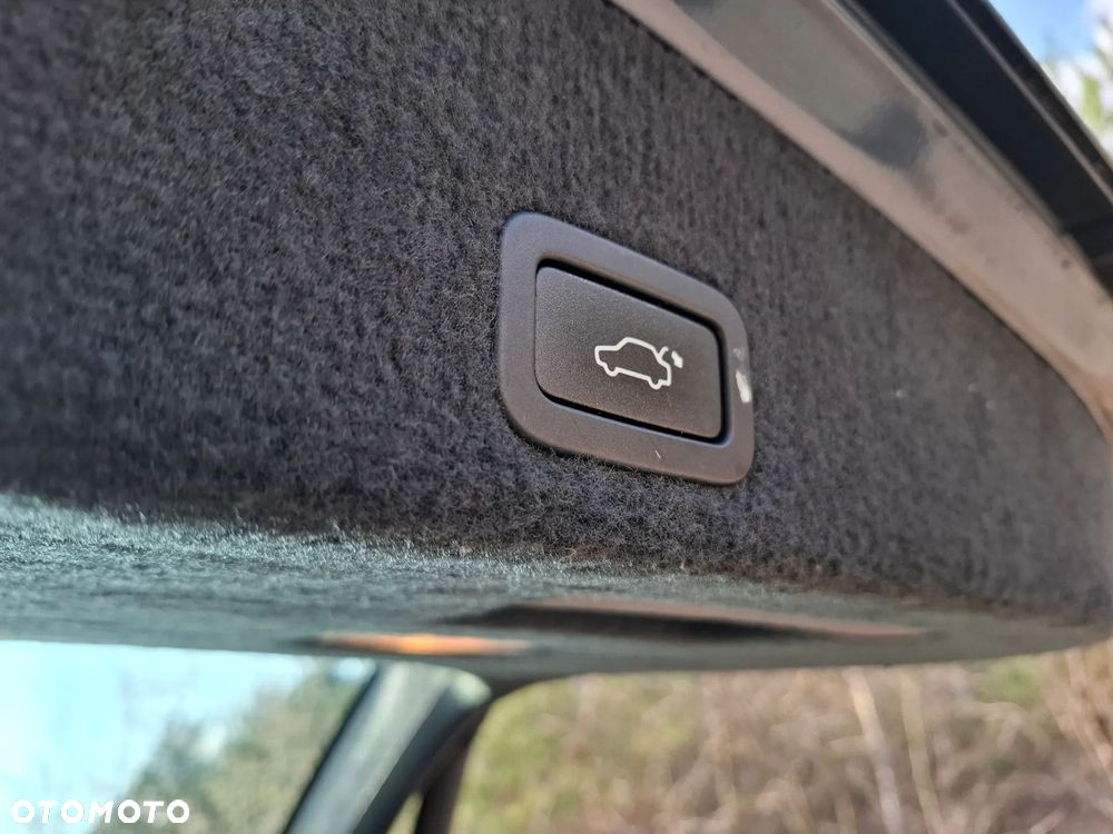 Volvo XC 60 3.2 AWD RDesign - 37