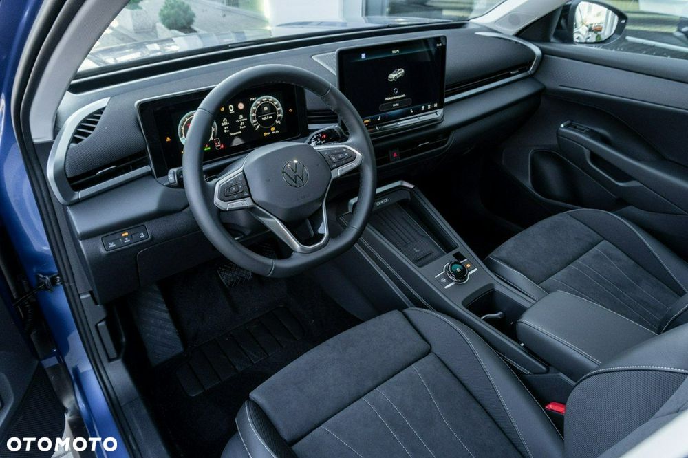 Volkswagen T-Roc - 11