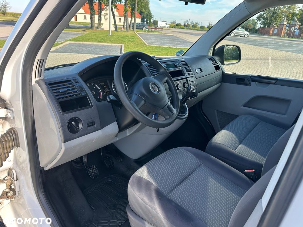 Volkswagen Transporter T5 TDI L2H1 - 5
