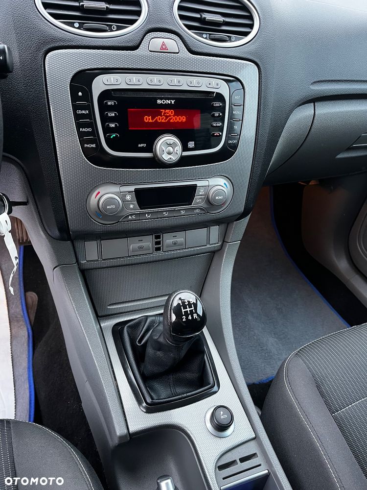 Ford Focus 1.8 Titanium - 13