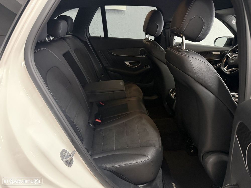 Mercedes-Benz GLC 250 d 4Matic 9G-TRONIC AMG Line - 9
