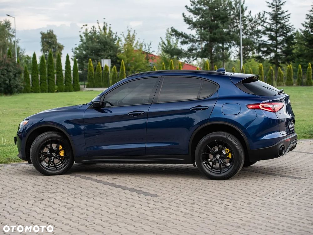 Alfa Romeo Stelvio 2.0 Turbo 16V AT8-Q4 Executive - 12