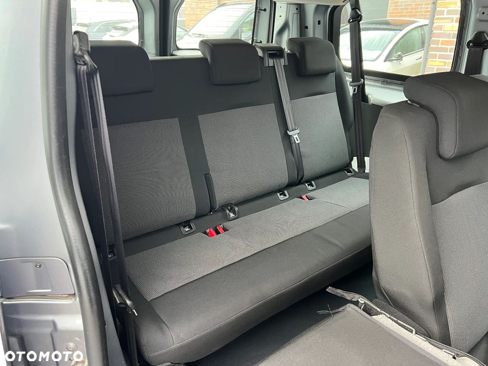 Opel Vivaro Kombi Compact 2,7t Enjoy - 8