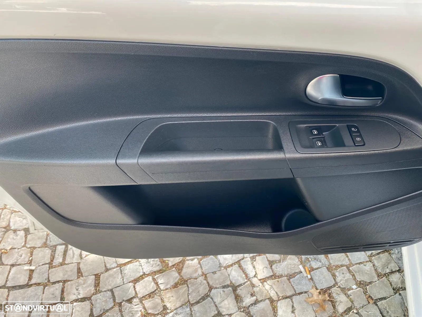 VW Up! 1.0 BMT Move - 14