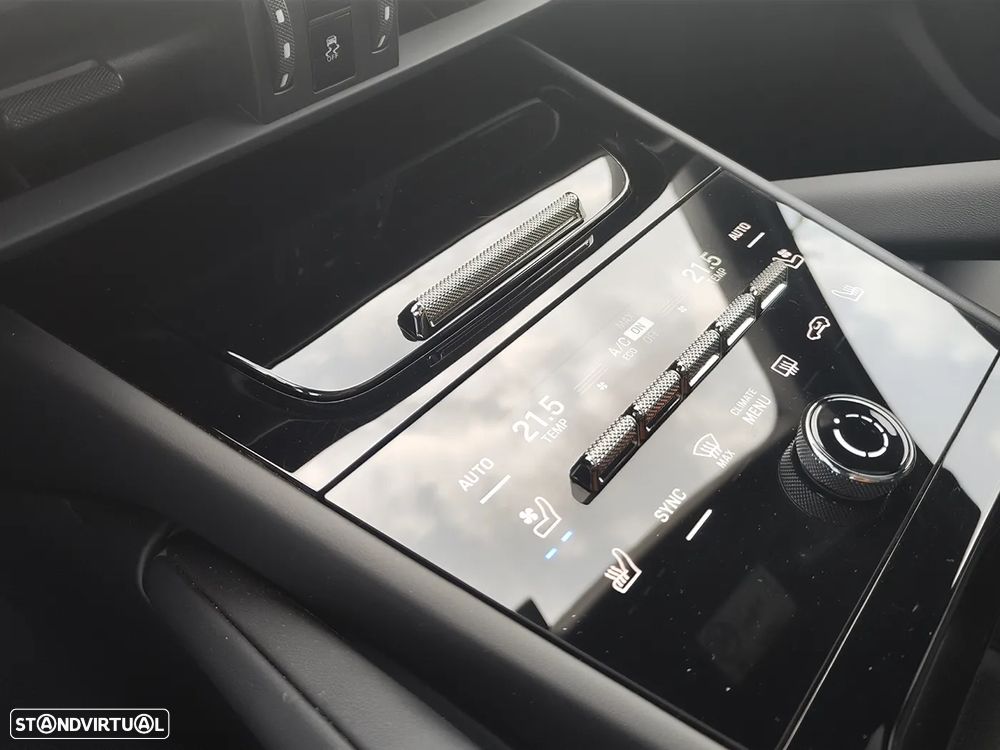 Porsche Cayenne Coupé E-Hybrid - 27