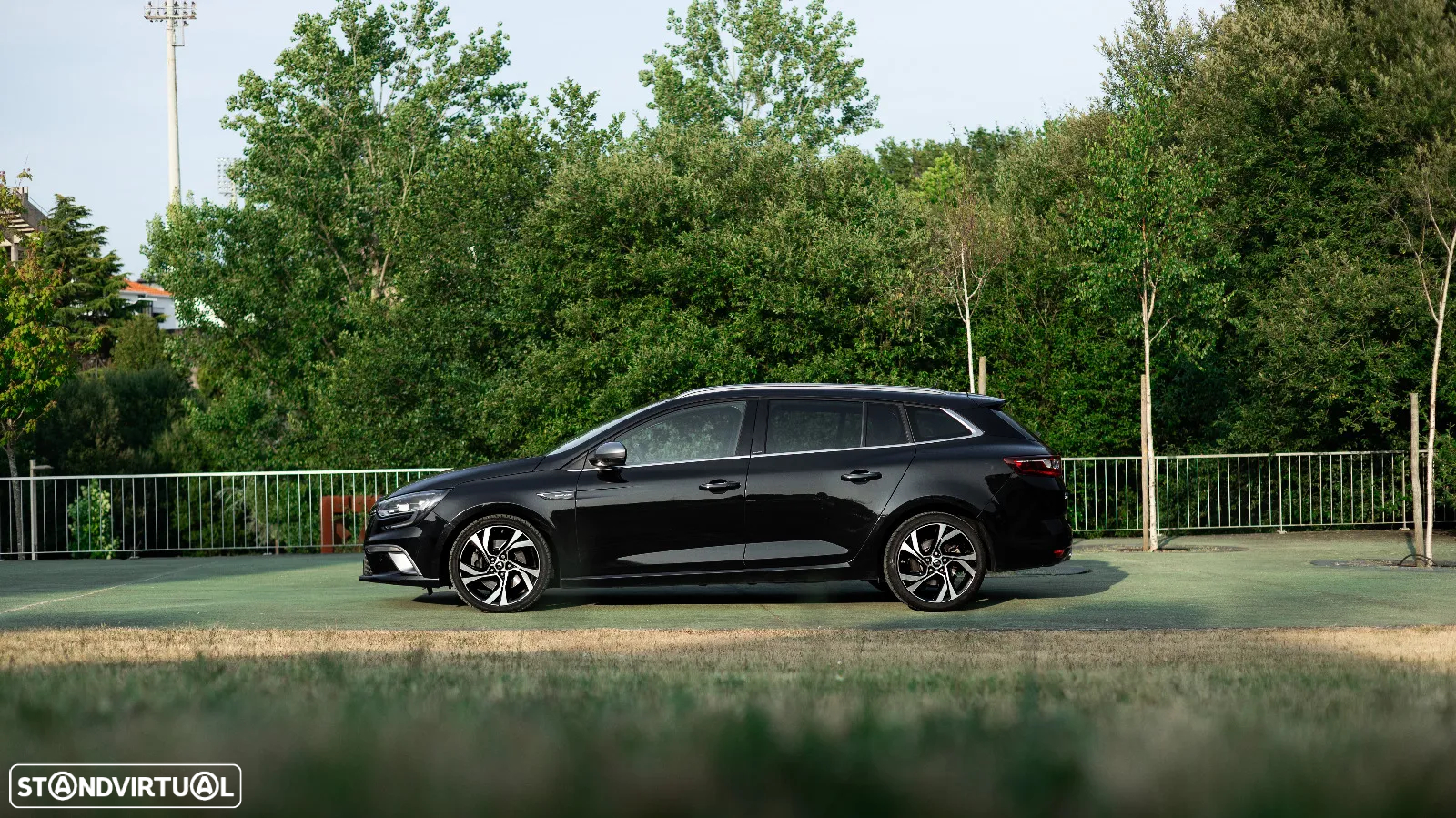 Renault Mégane Sport Tourer 1.6 dCi GT EDC - 2