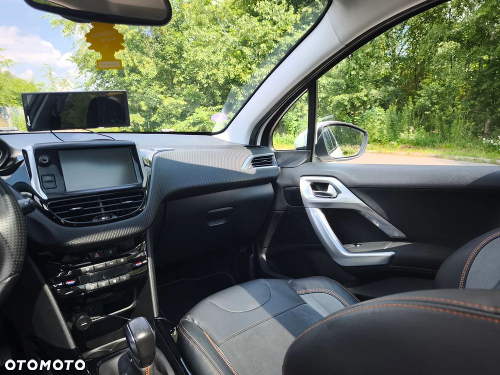 Peugeot 2008 1.2 Pure Tech Crossway S&S - 19
