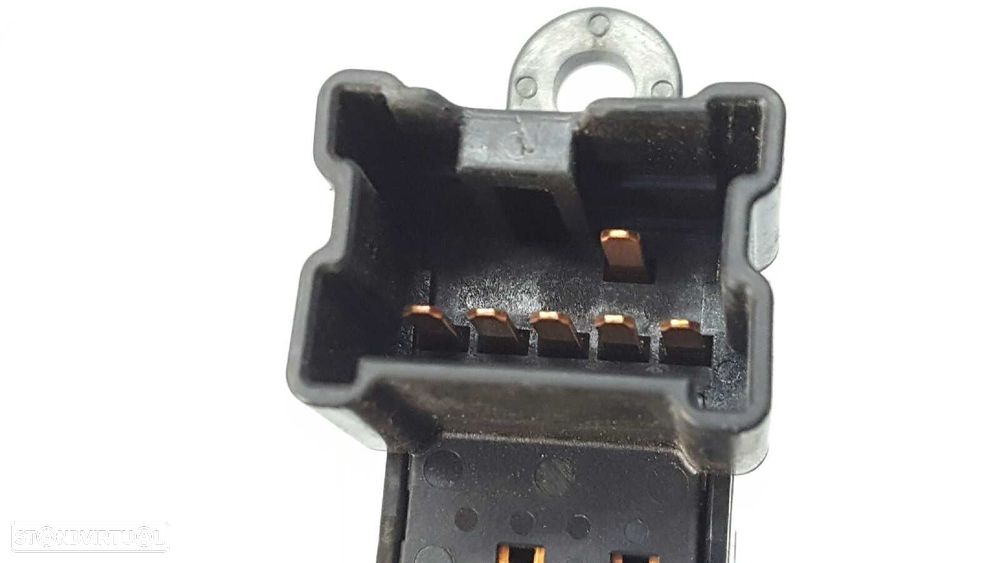 COMANDO DO ELEVADOR TRASEIRO DIREITO NISSAN PATHFINDER (R51) 2.5 DCI SE - 3