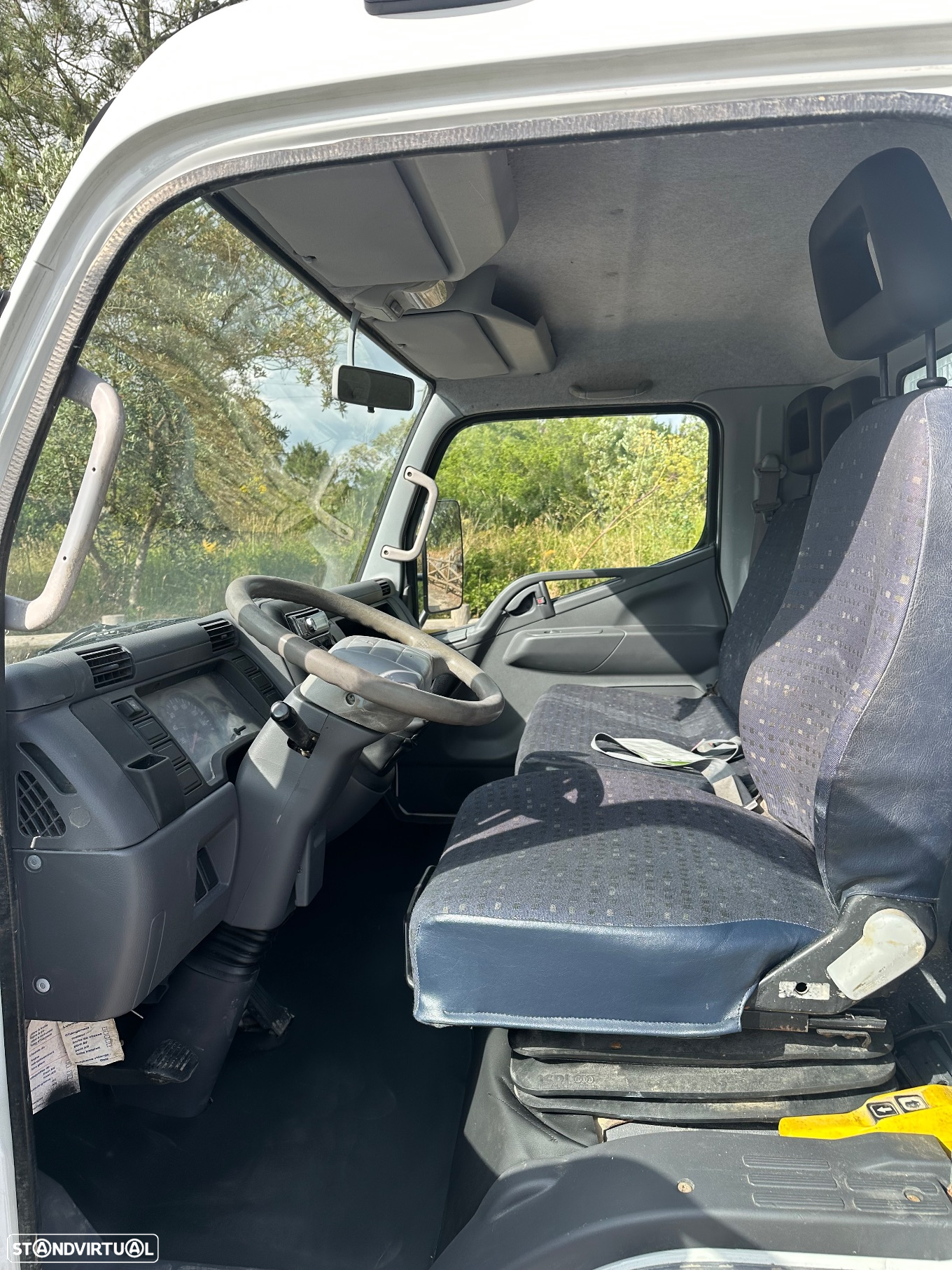Mitsubishi Canter Fuso Tri-Basculante - 8