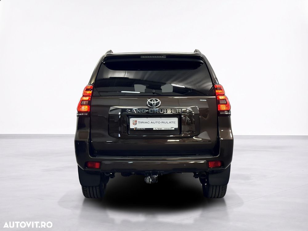 Toyota Land Cruiser 2.8l D-4D 204 CP A/T 7 locuri Luxury AVS Black - 5