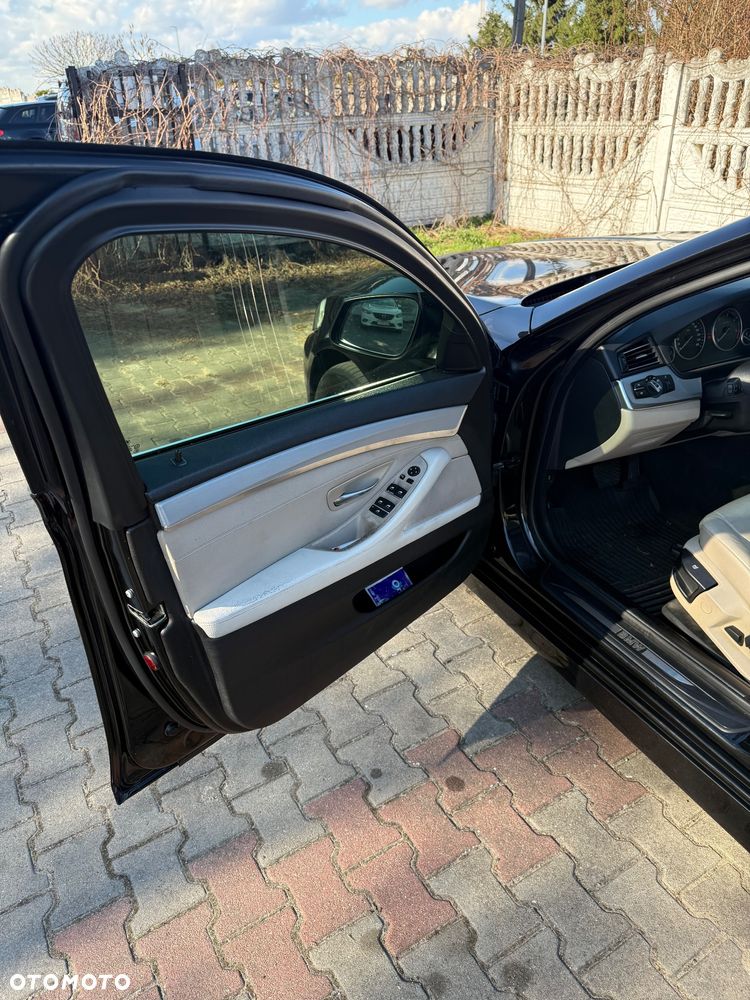 BMW Seria 5 - 12