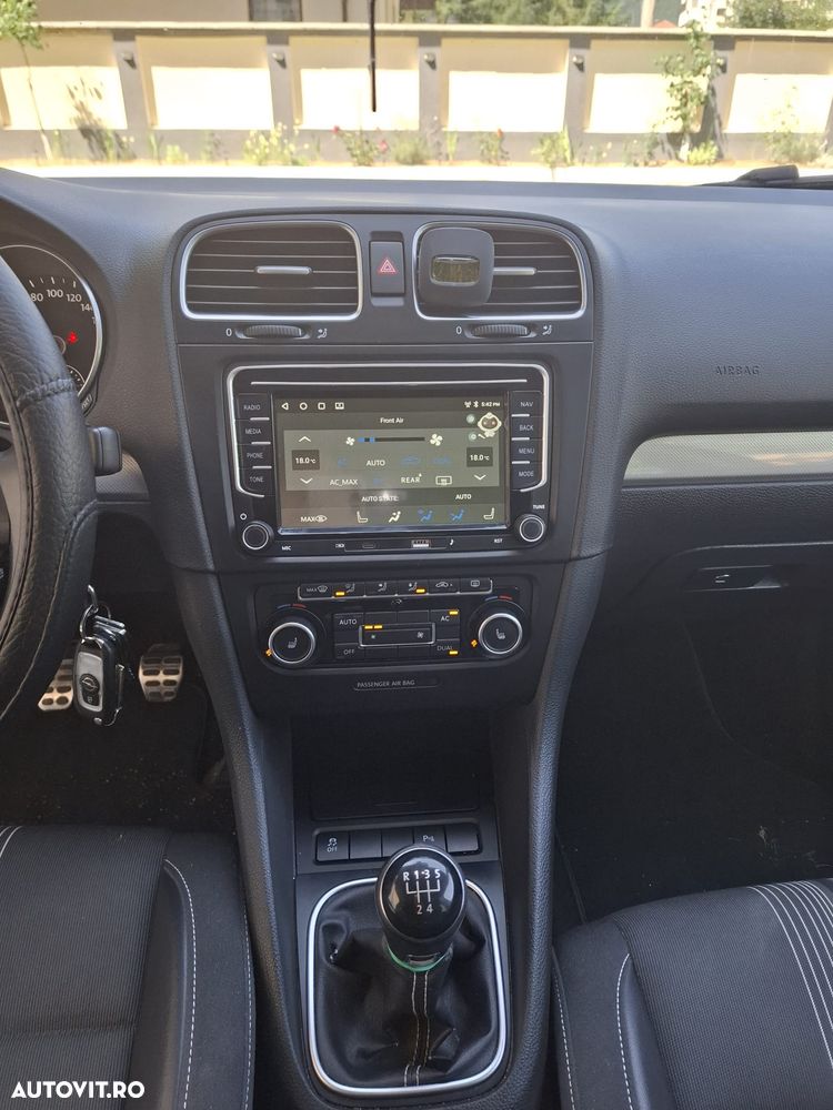 Volkswagen Golf 2012 photo 3