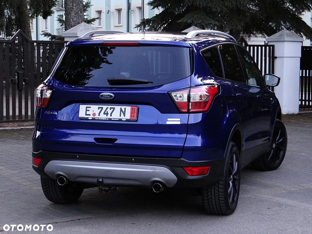 Ford Kuga 1.5 EcoBoost 2x4 Titanium - 18