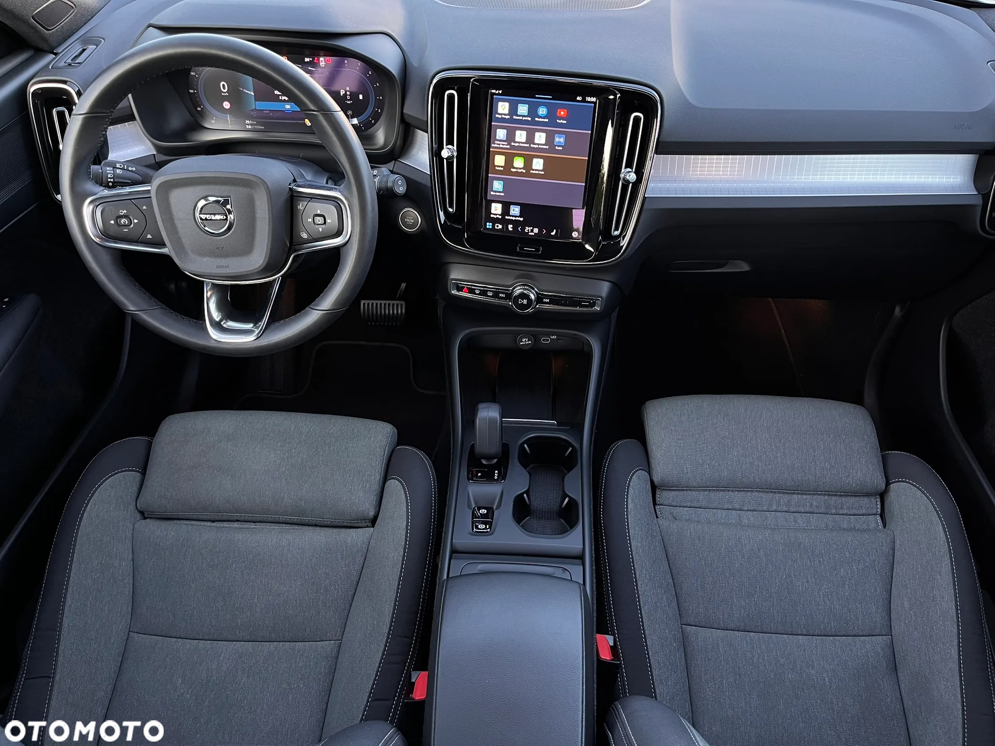 Volvo XC 40 B3 Core - 9