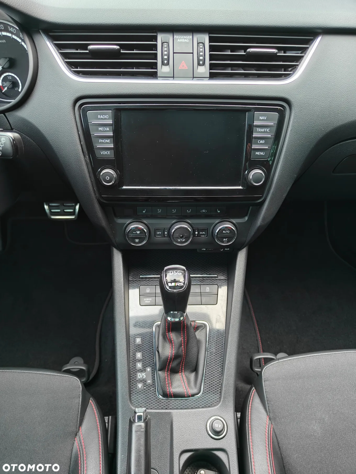 Skoda Octavia Combi 2.0 TSI (Green tec) DSG RS - 27