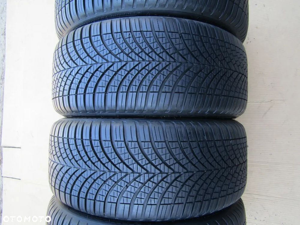 4x Opony 225/45 17 94W Goodyear / Wielosezonowe 7,5 mm / Całoroczne - 4