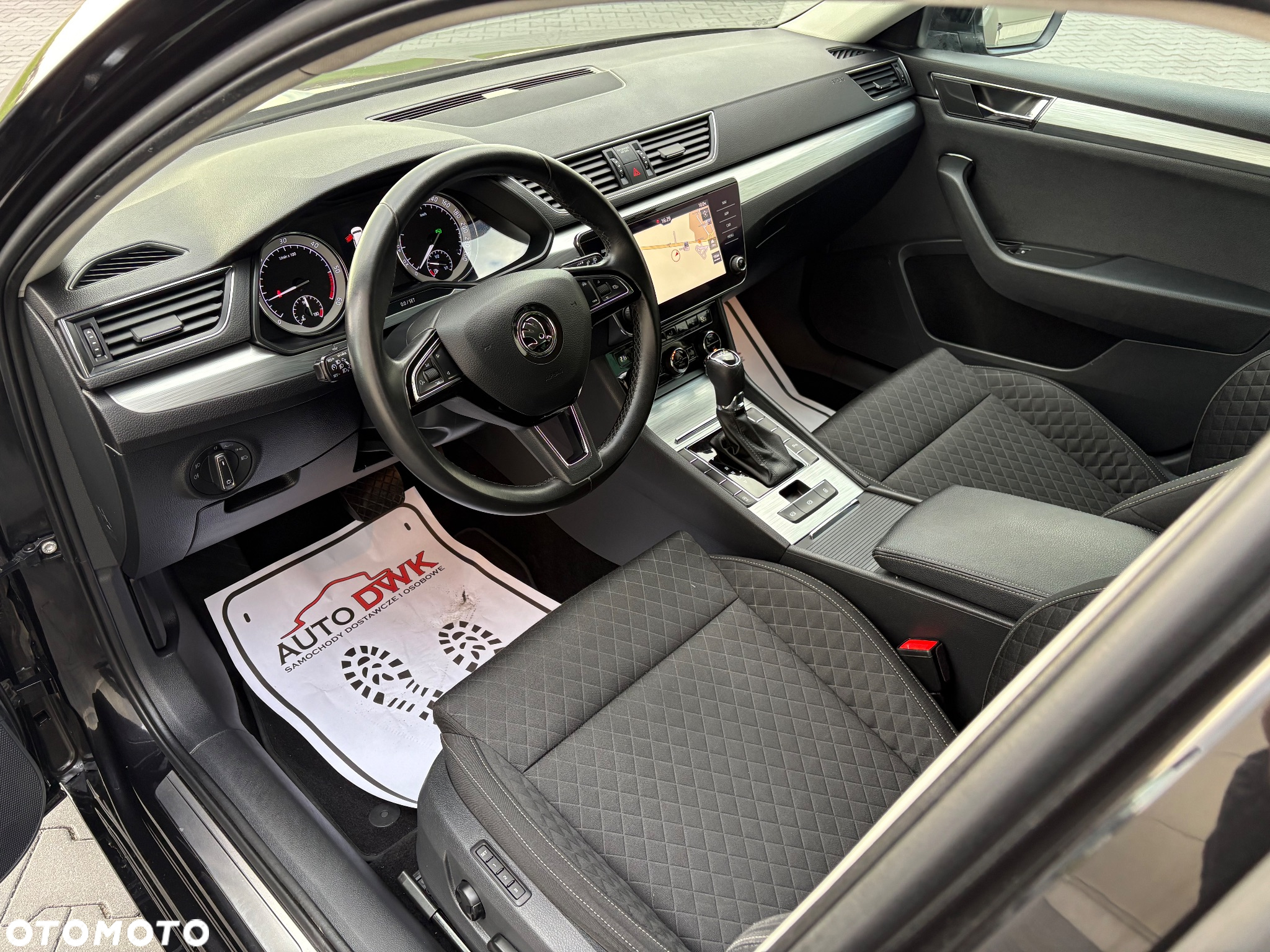 Skoda Superb 1.6 TDI Style DSG - 16