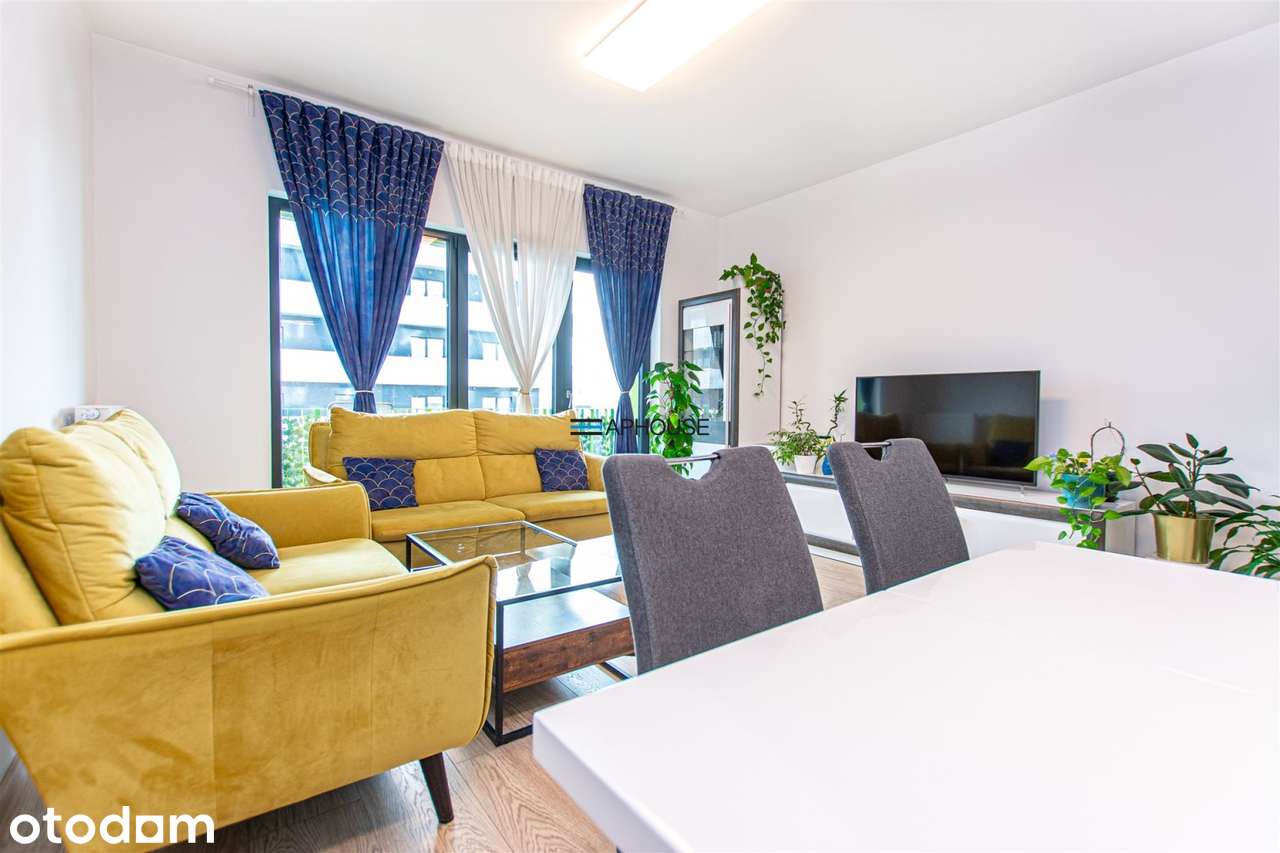 3 / 4 pokoje 2 łazienki Balkon + parking i komórk