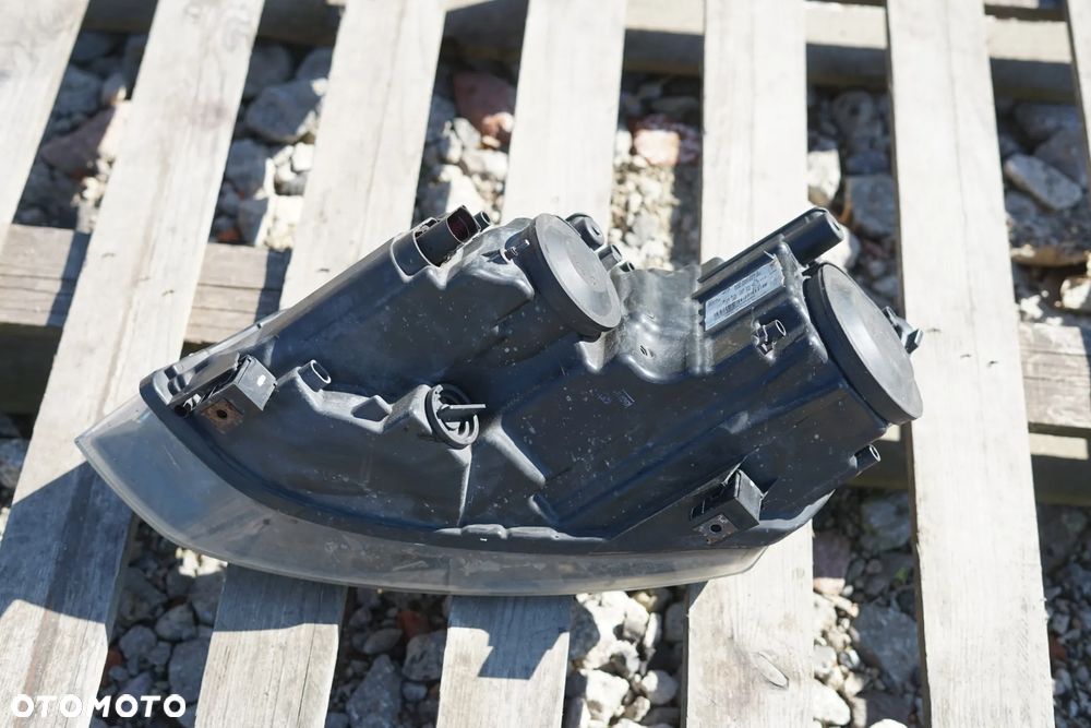 Lampa przód przednia prawa VW Polo V 6R  Anglik - 7