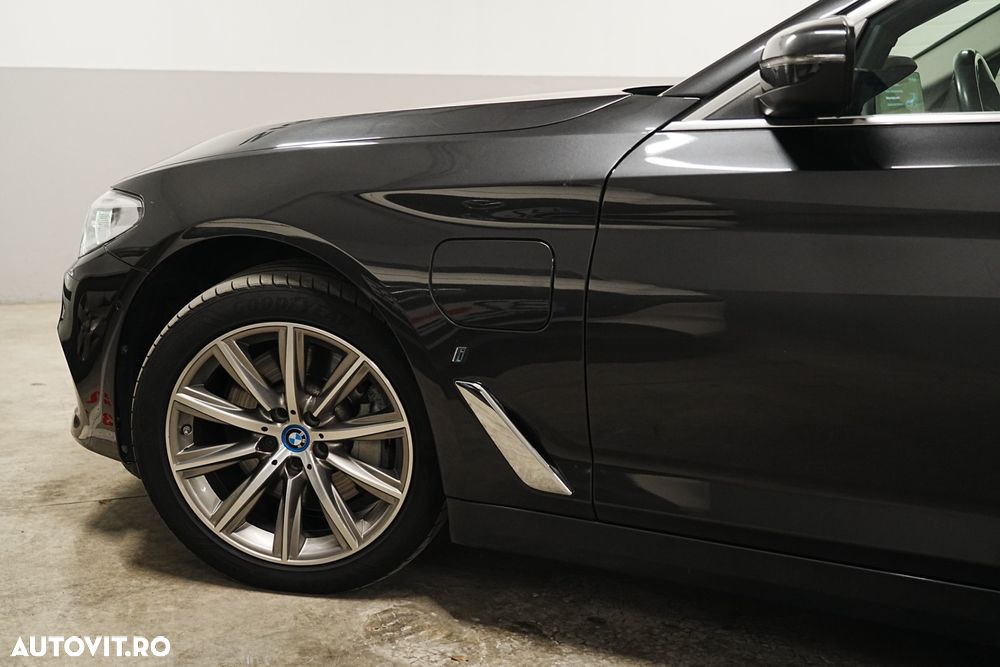 BMW Seria 5 - 23