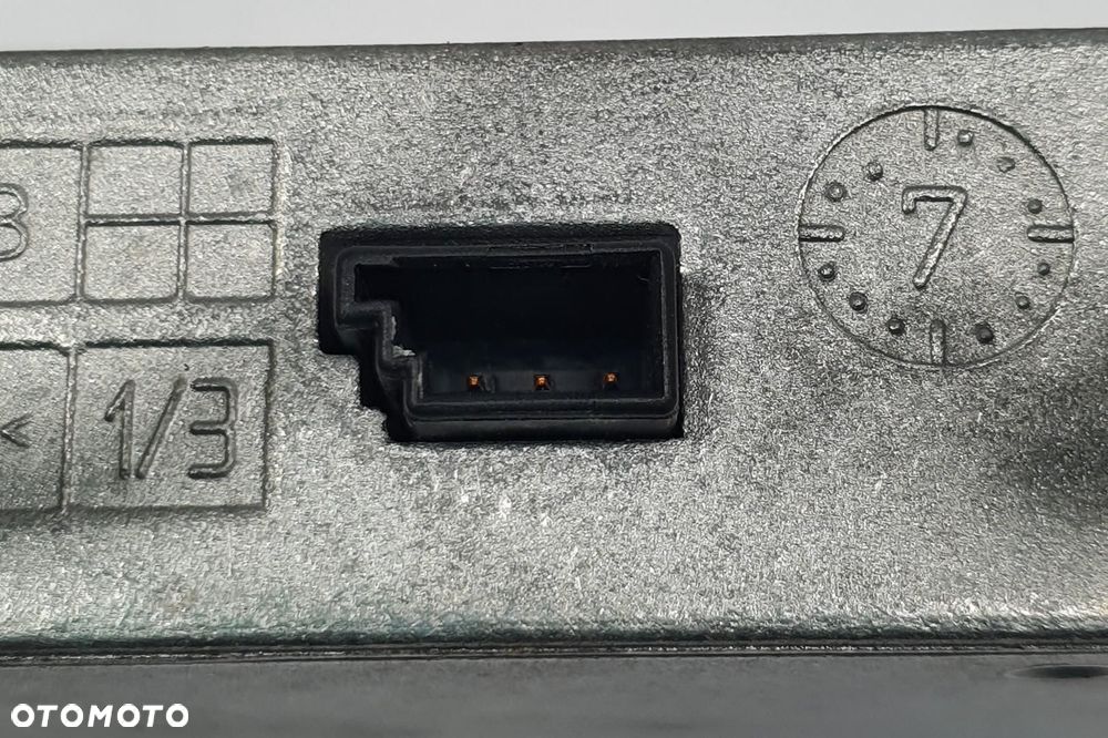 WZMACNIACZ ANTENY AUDI TT 8J 8E0035456D - 2