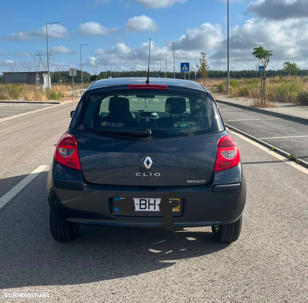 Renault Clio 1.5 dCi Confort - 2
