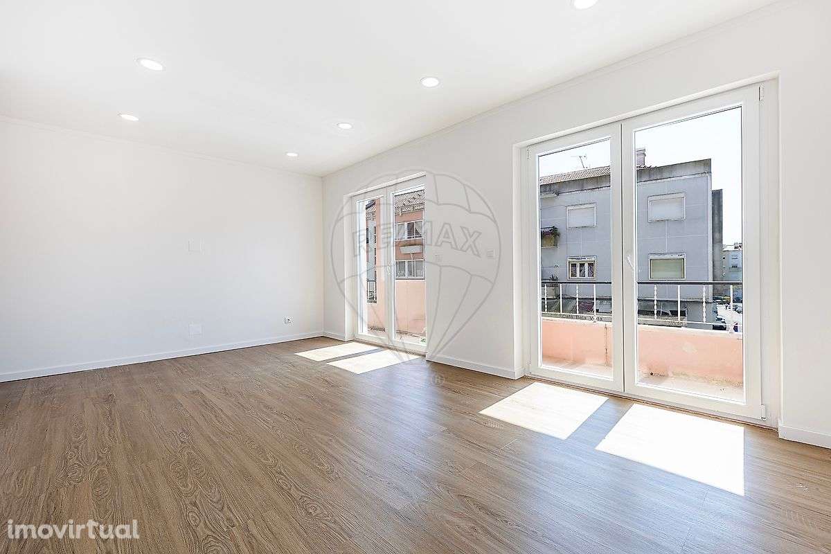 Apartamento T2 para venda - Grande imagem: 2/28