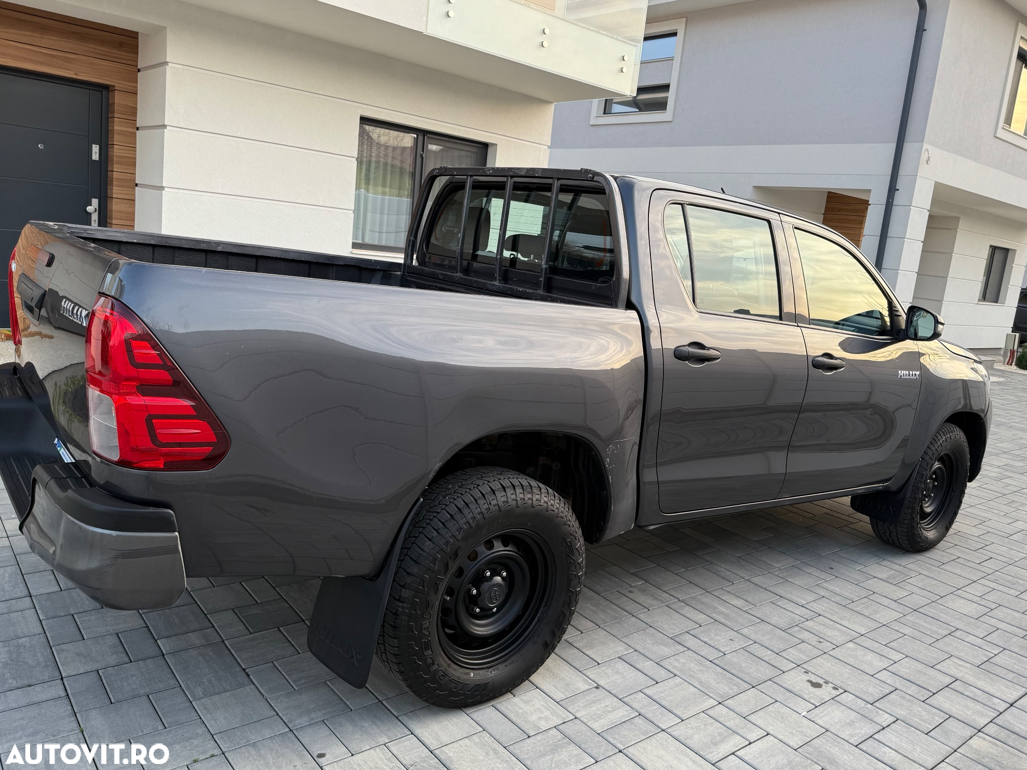 Toyota Hilux 2.4D 150CP 4x4 Double Cab 6MT Comfort - 5