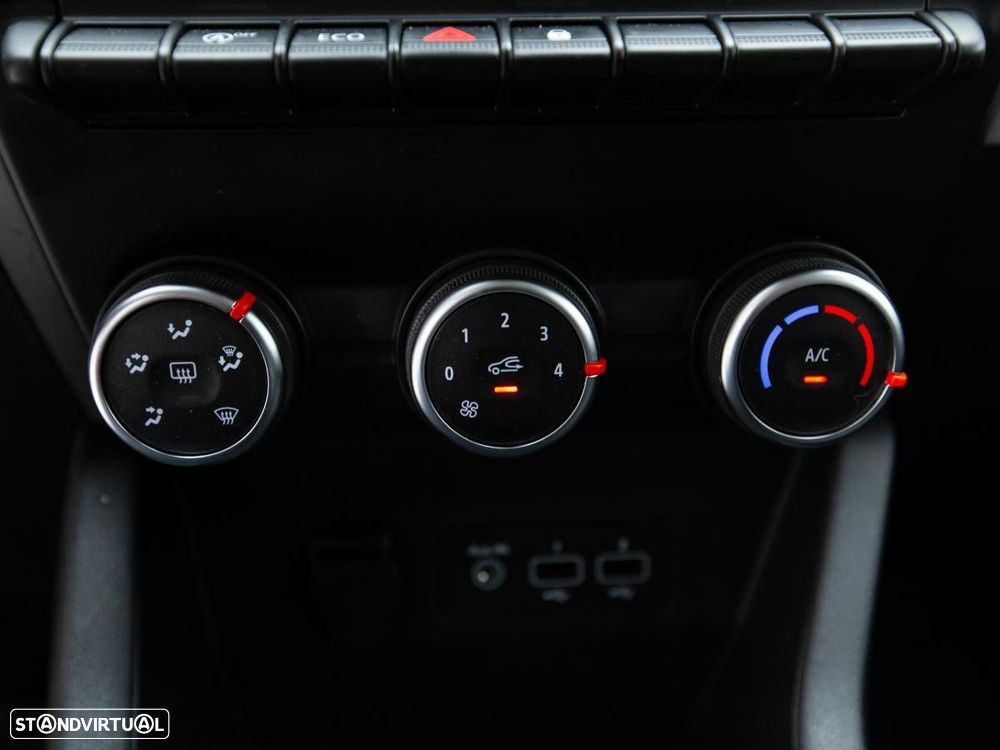 Renault Clio 1.0 TCe Evolution Bi-Fuel - 17