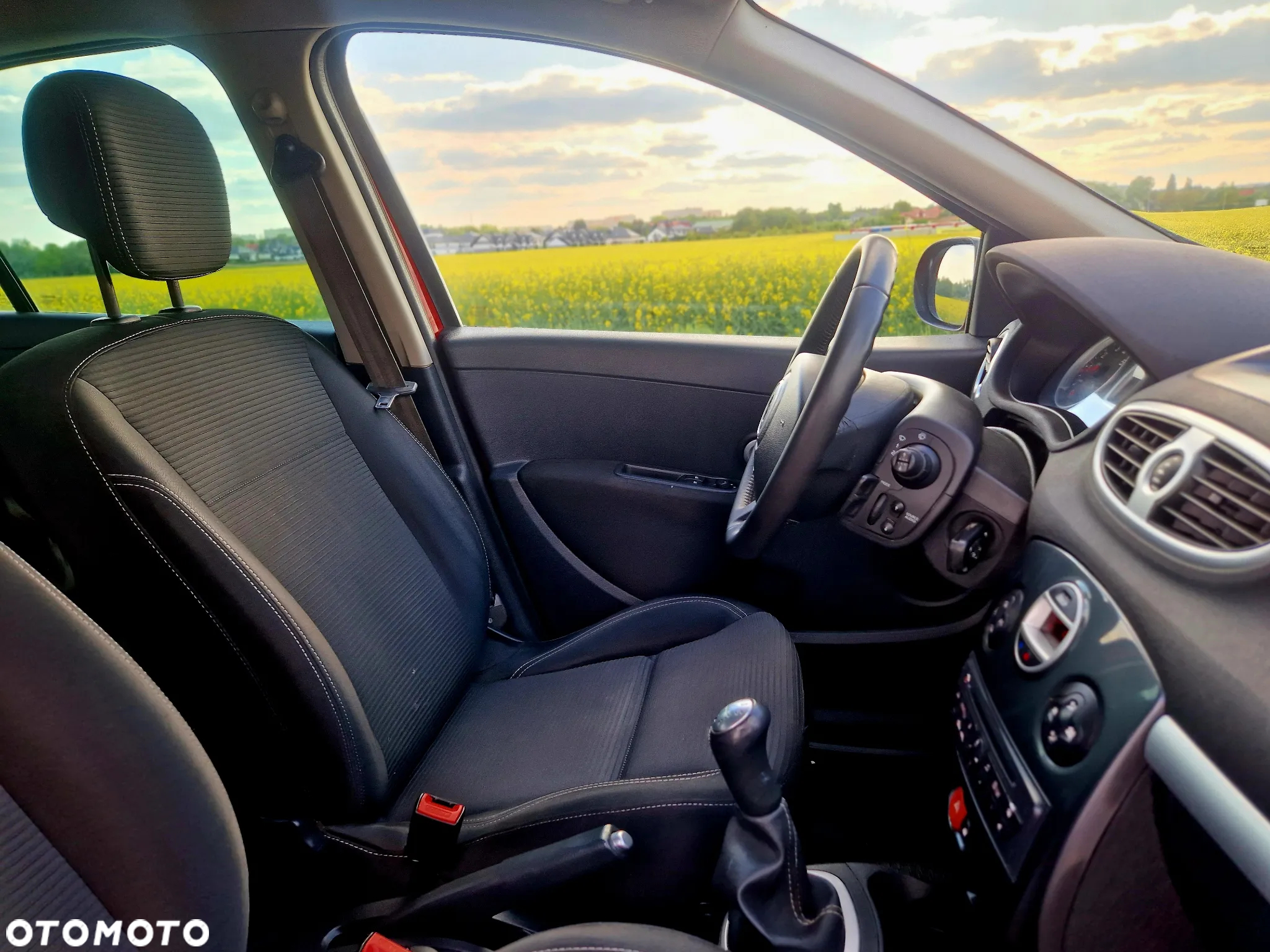 Renault Clio - 17