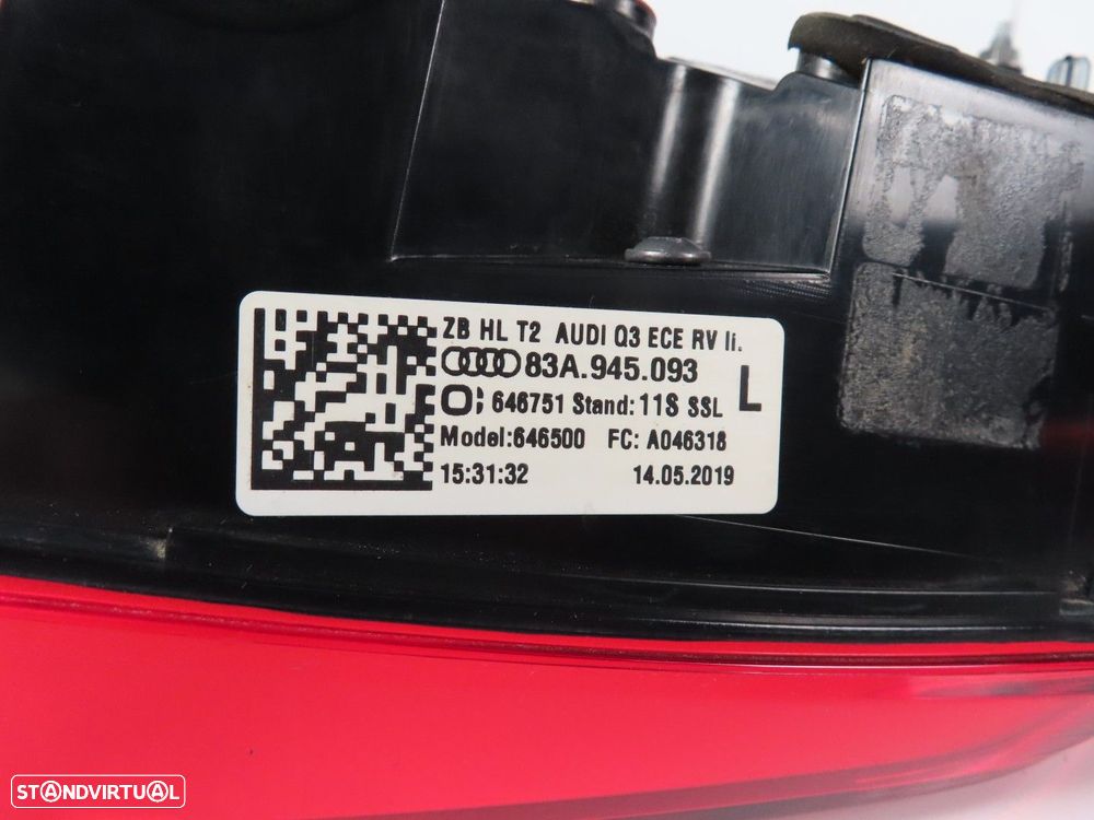 Farolim da mala LED Esquerdo Usado / Original AUDI Q3 (F3B) 83A945093 - 4