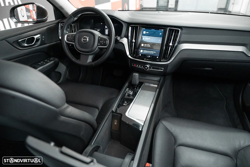 Volvo V60 2.0 B4 Momentum Plus Geartronic - 16