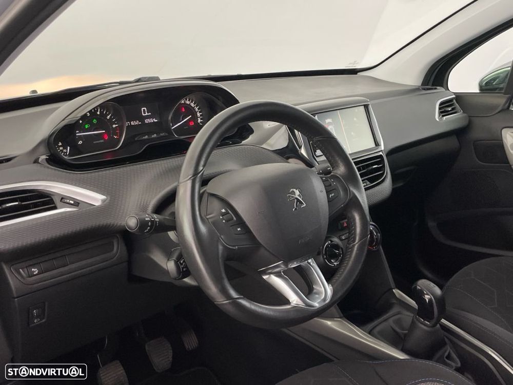 Peugeot 2008 1.2 PureTech Access - 16