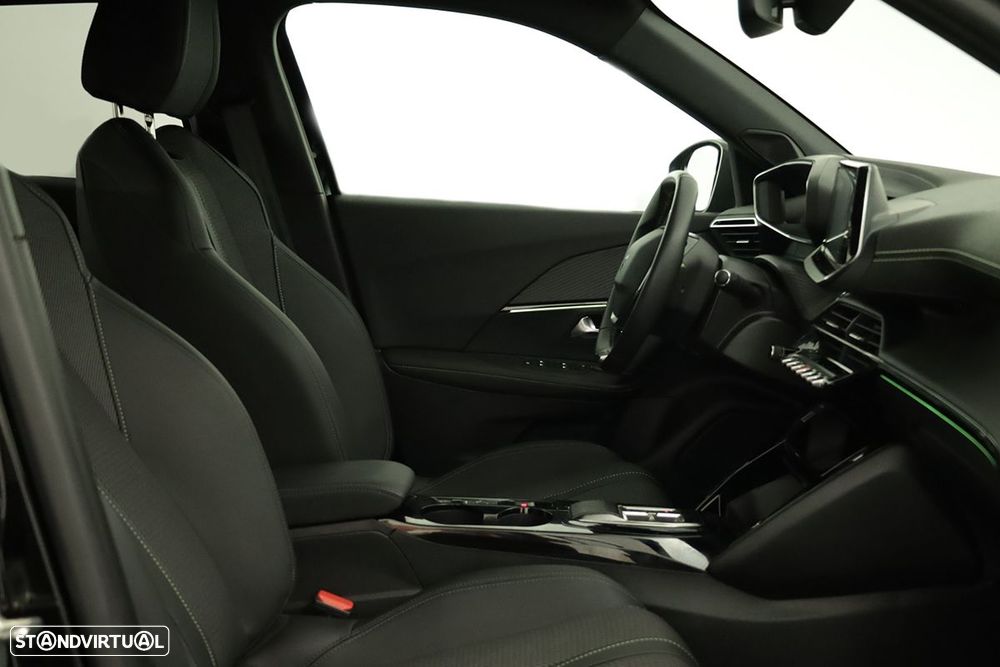 Peugeot e-2008 50 kWh GT - 21