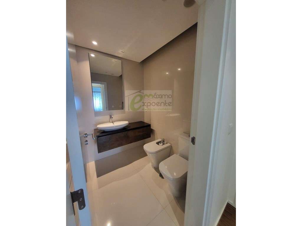 Apartamento T4 Mobilado - Condomínio Beira Rio Torres Novas - Grande imagem: 2/17