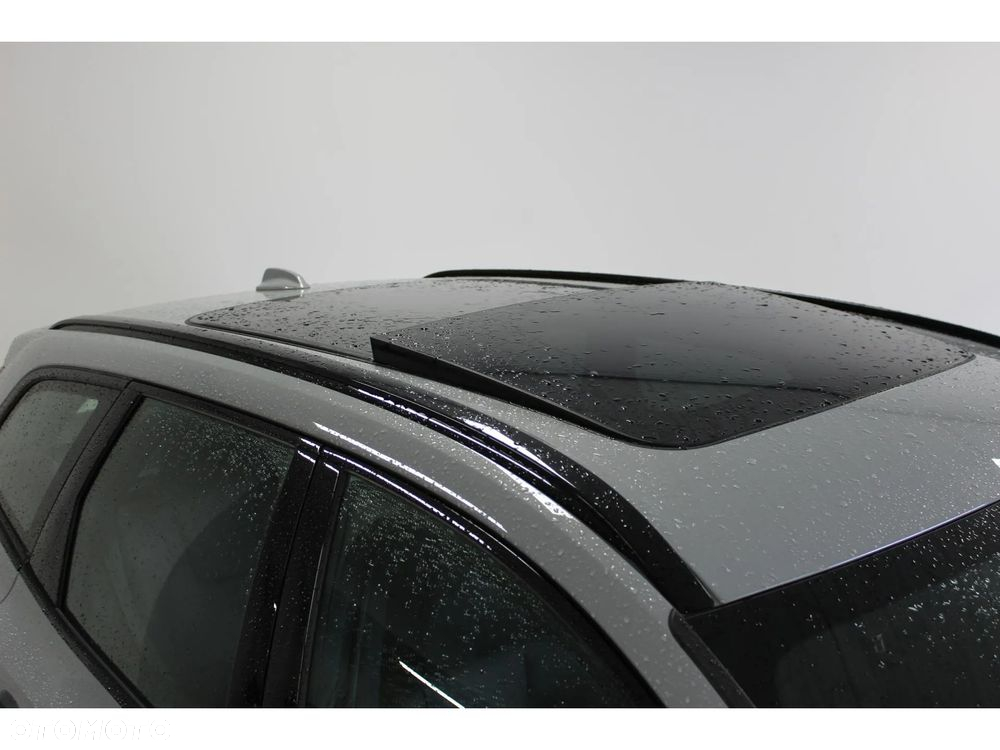 Volvo XC 60 B5 B AWD Plus Dark - 29